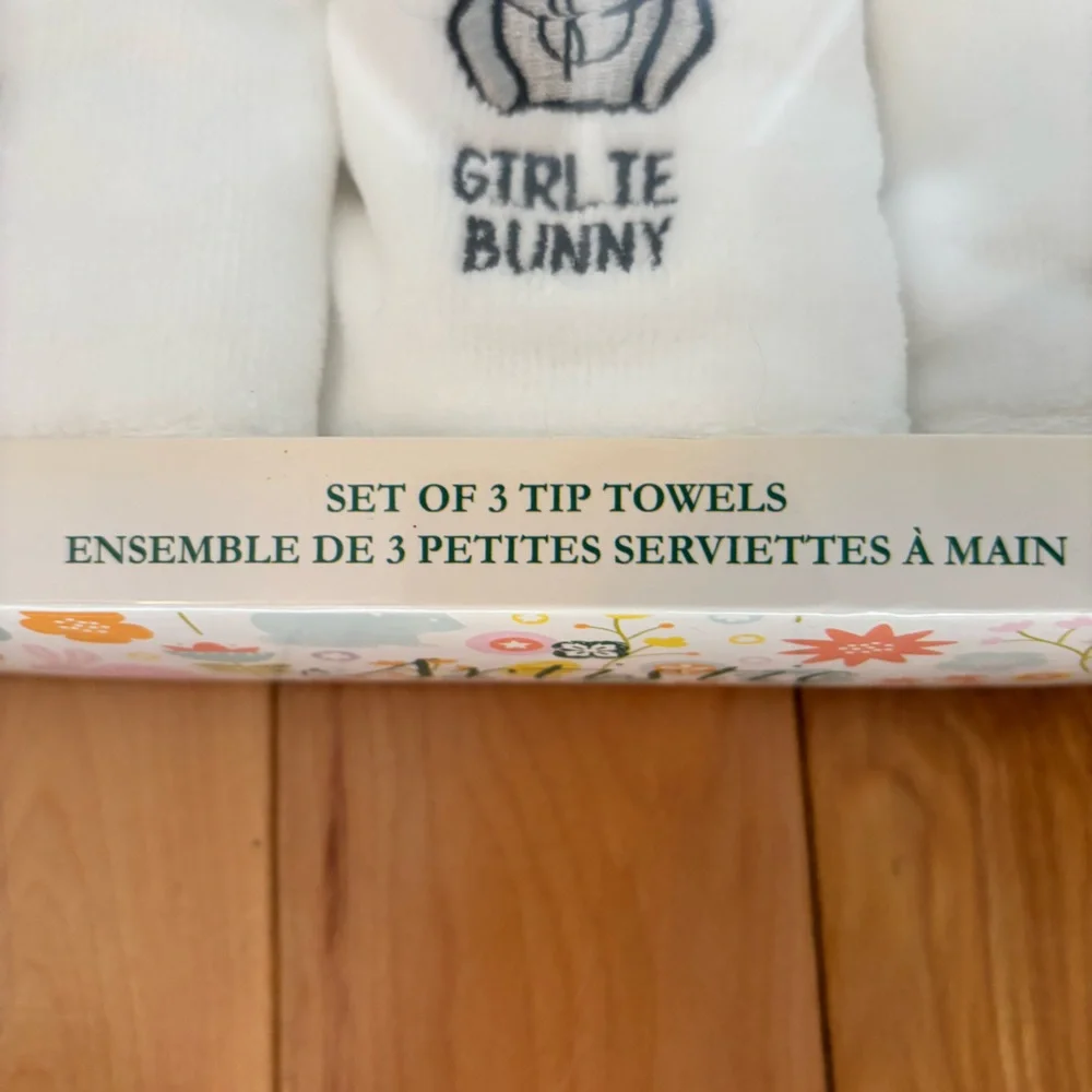 Artistic Accents Easter Bunny Tip Towels Set of 3